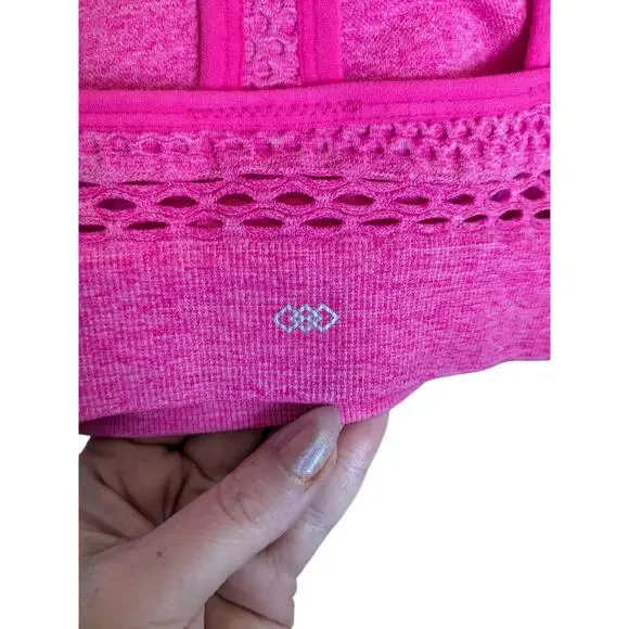 Legend sports bra  no size tag see measurements - Picture 5 of 5